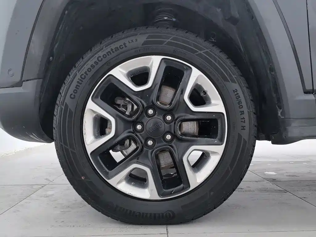 Jeep Compass — миниатюра 17