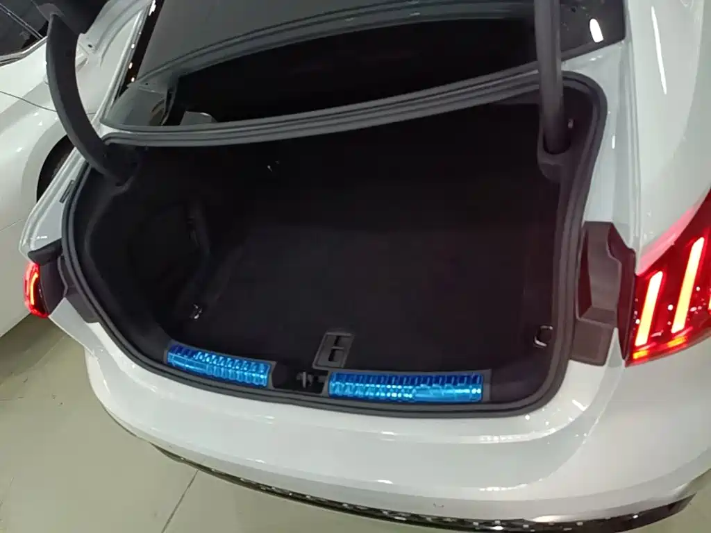 Audi A5L — миниатюра 19