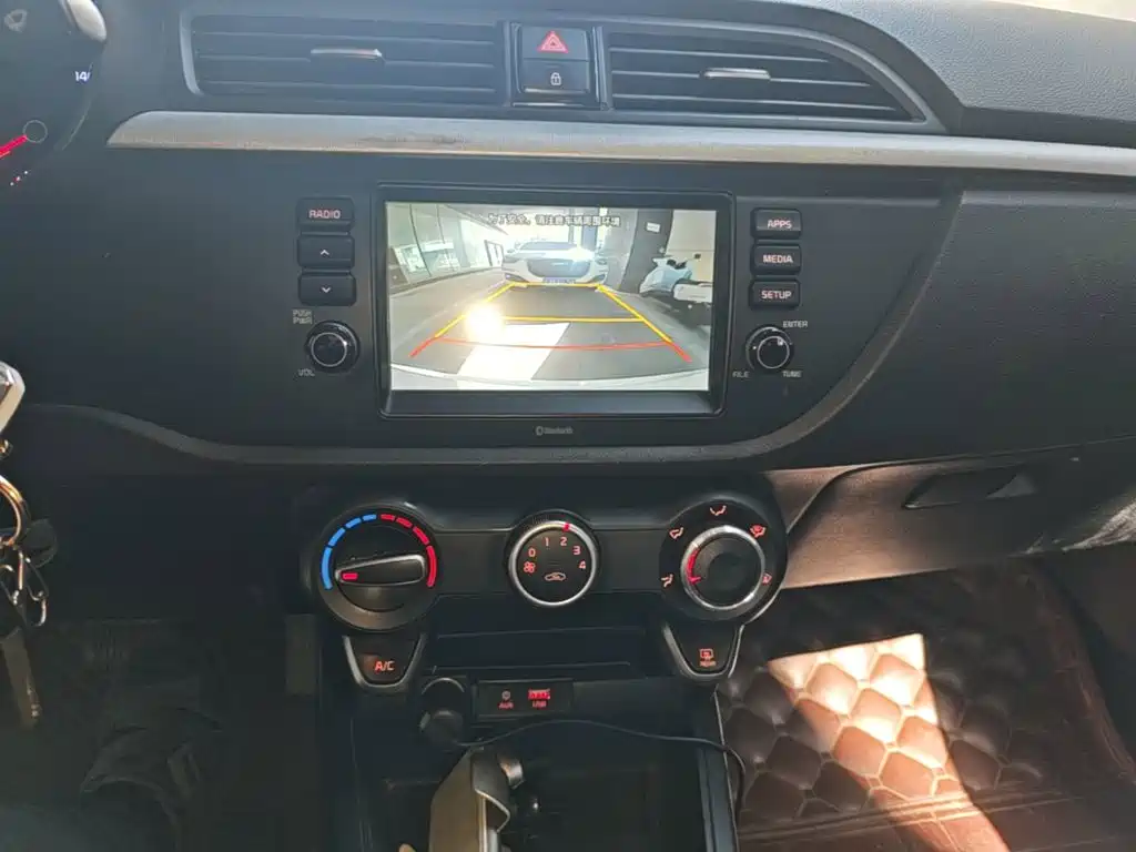 Kia K2 — миниатюра 13