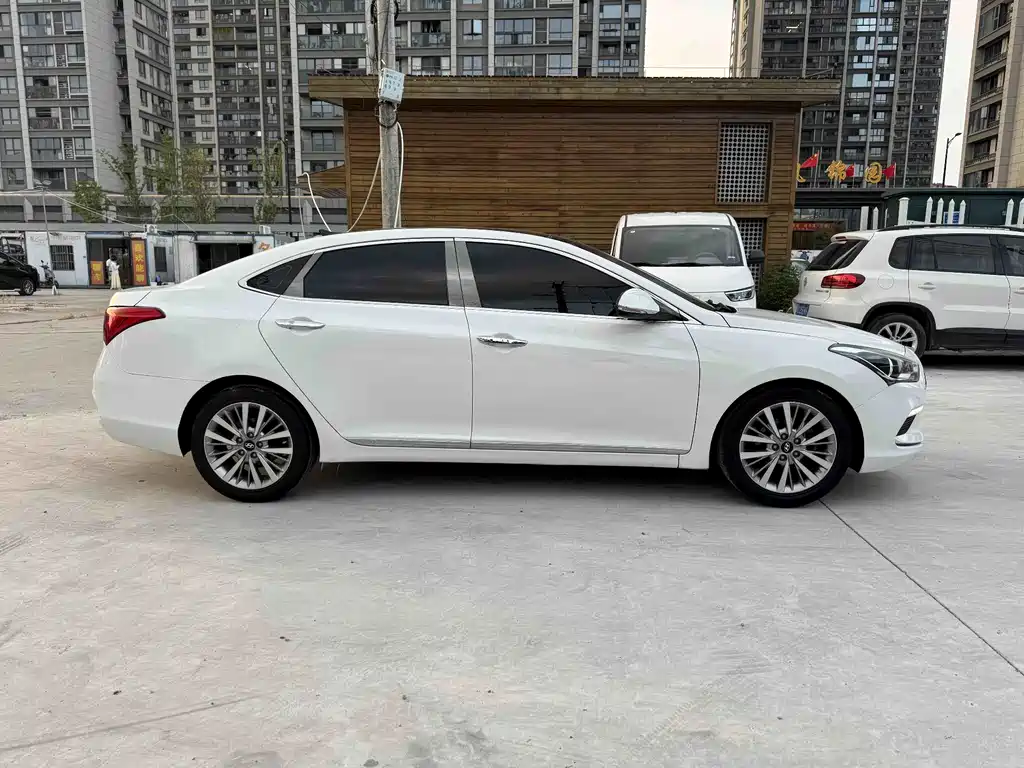 Hyundai Mistra — миниатюра 5