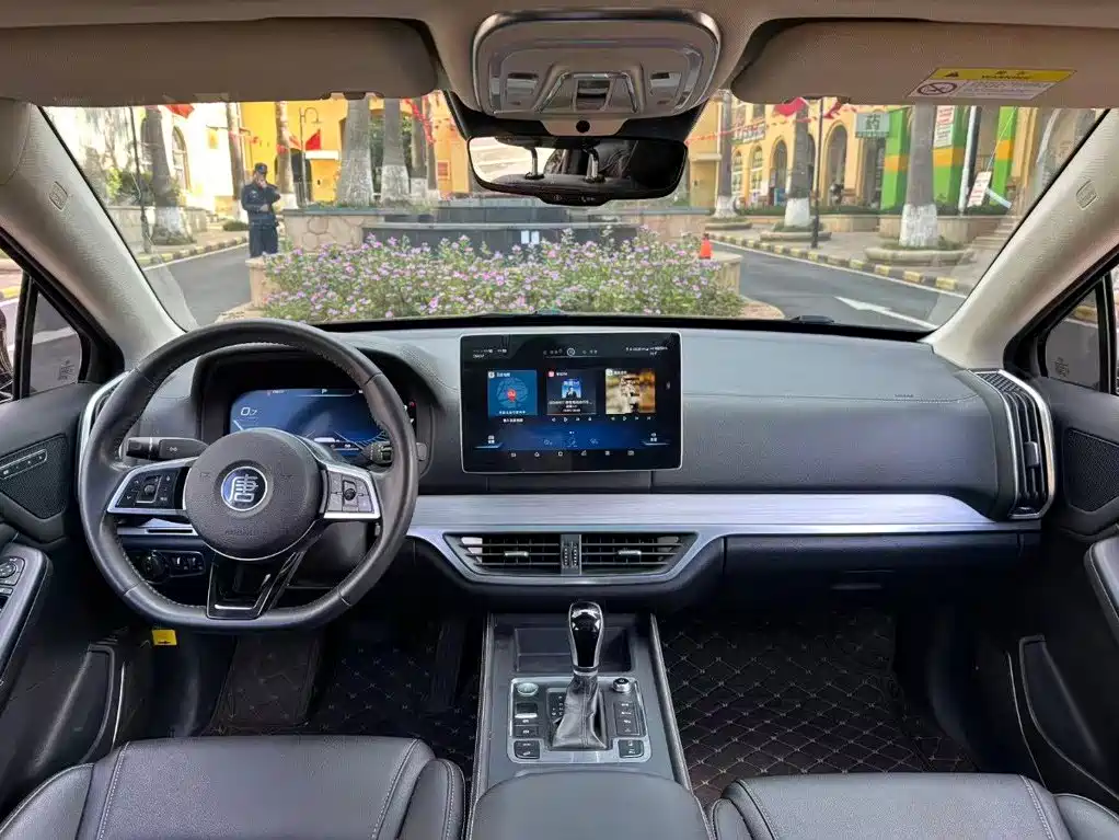 BYD Tang — миниатюра 4