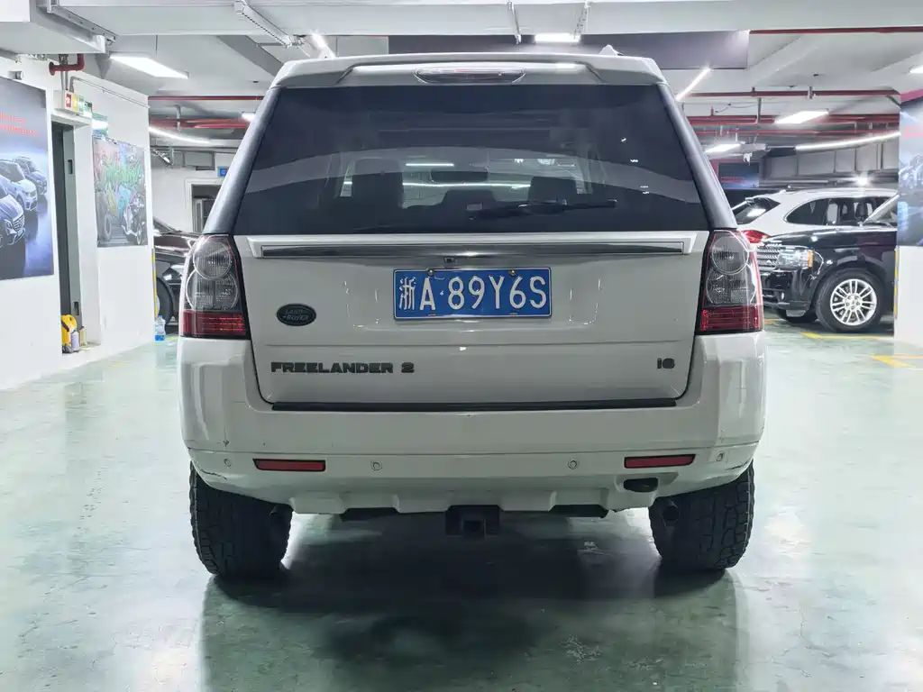 Land Rover 2 011 3.2L i6 SE