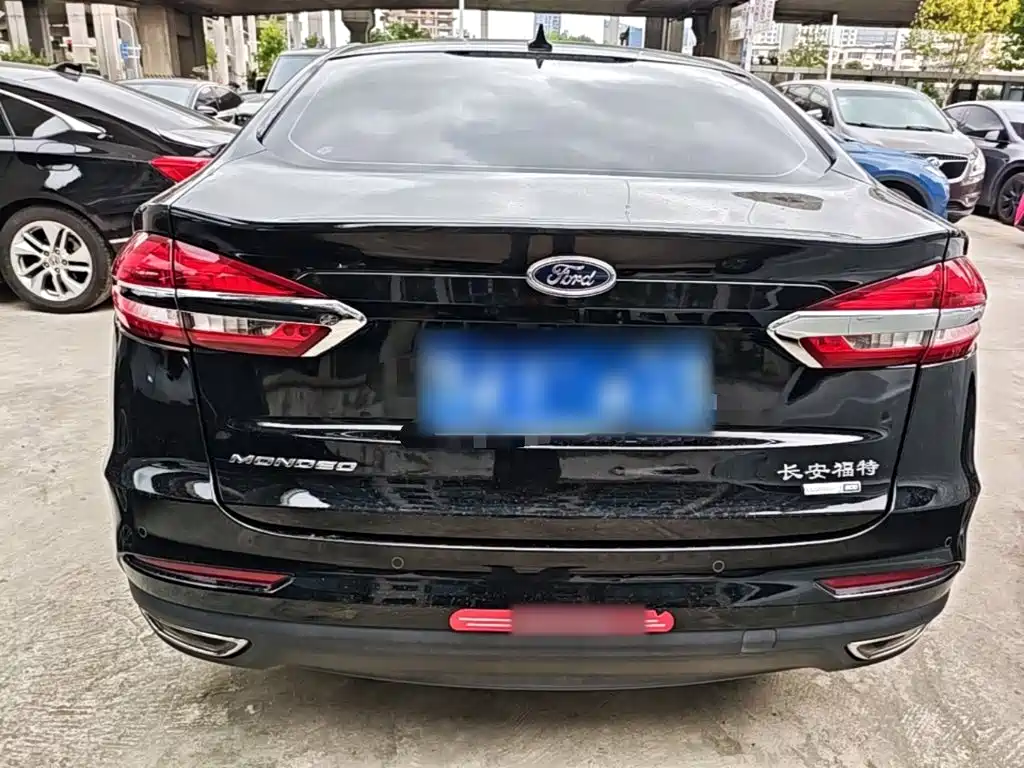 Ford Mondeo — миниатюра 6