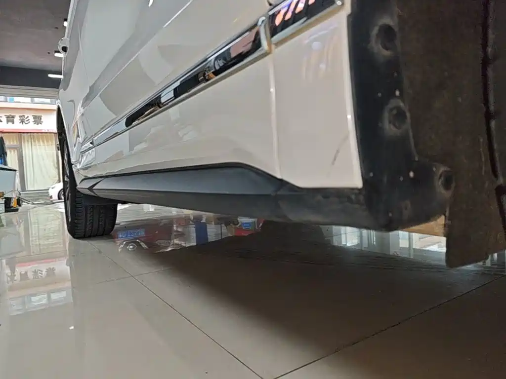 Ford Edge — миниатюра 21