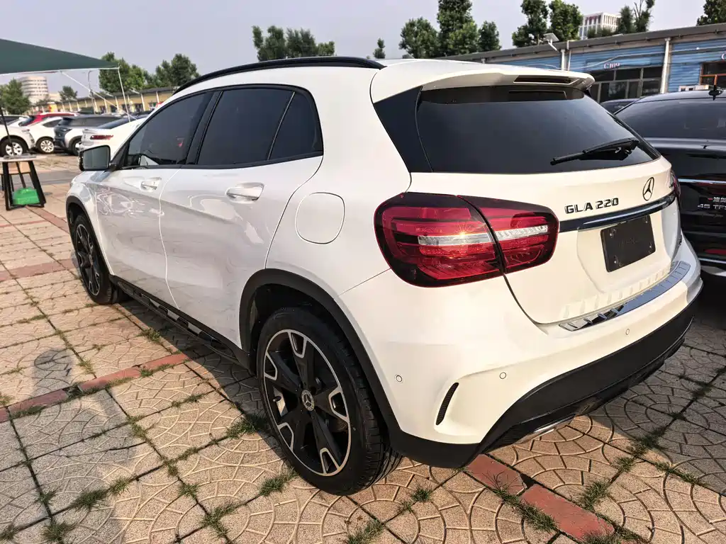 Mercedes-Benz GLA — миниатюра 16
