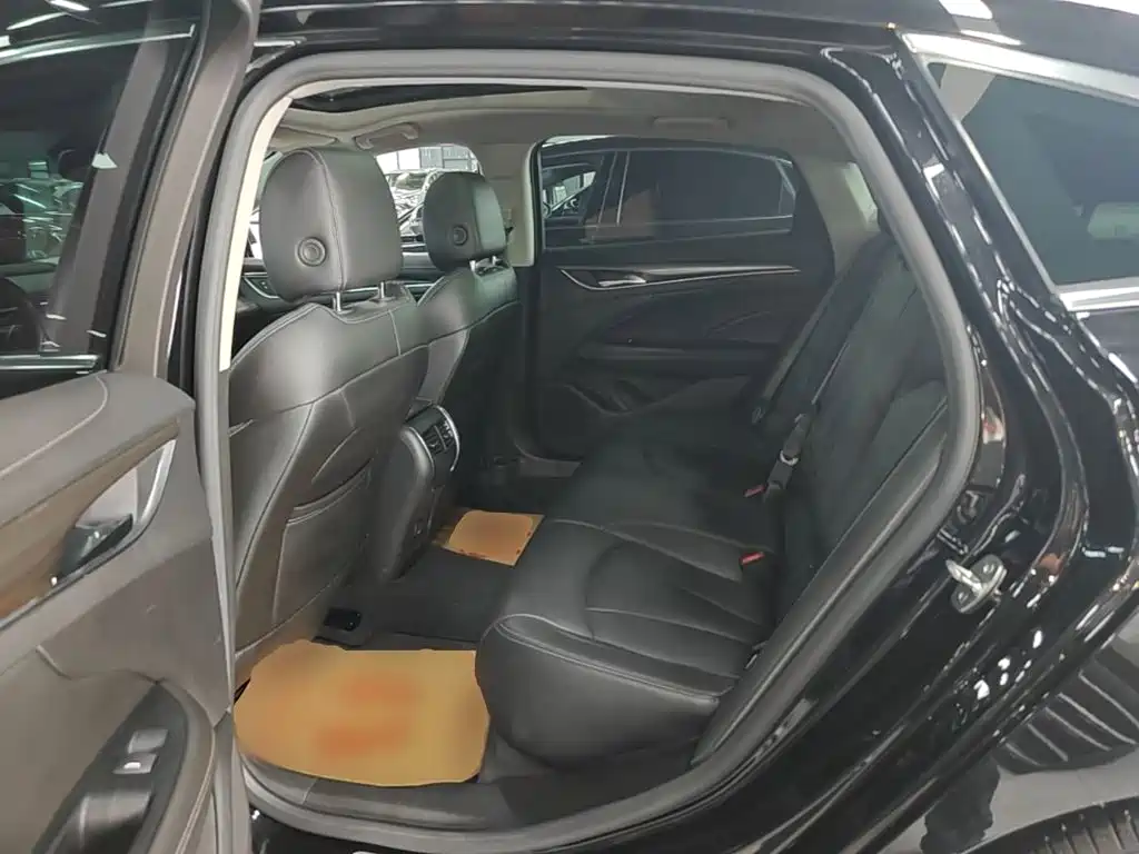 Buick LaCrosse — миниатюра 17