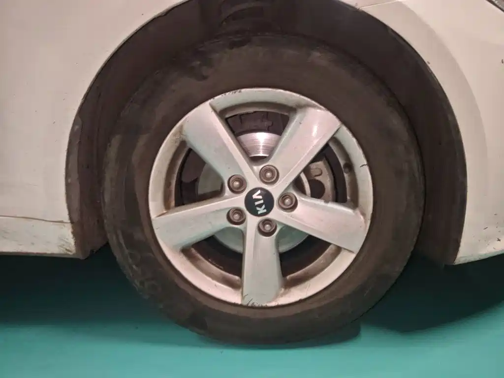 Kia K5 — миниатюра 8