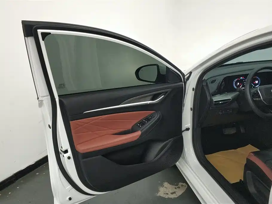 Changan Eado 2023 Enjoy PLUS NE 1.4T GDI DCT Luxury