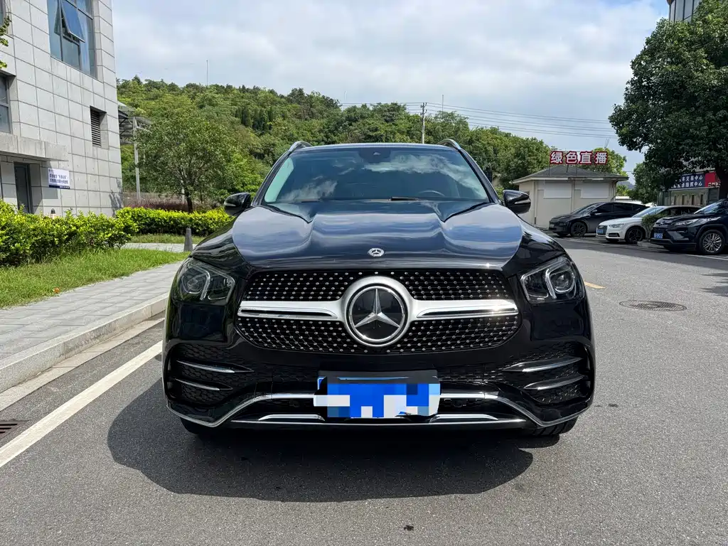 Mercedes-Benz GLE (Import) — миниатюра 2