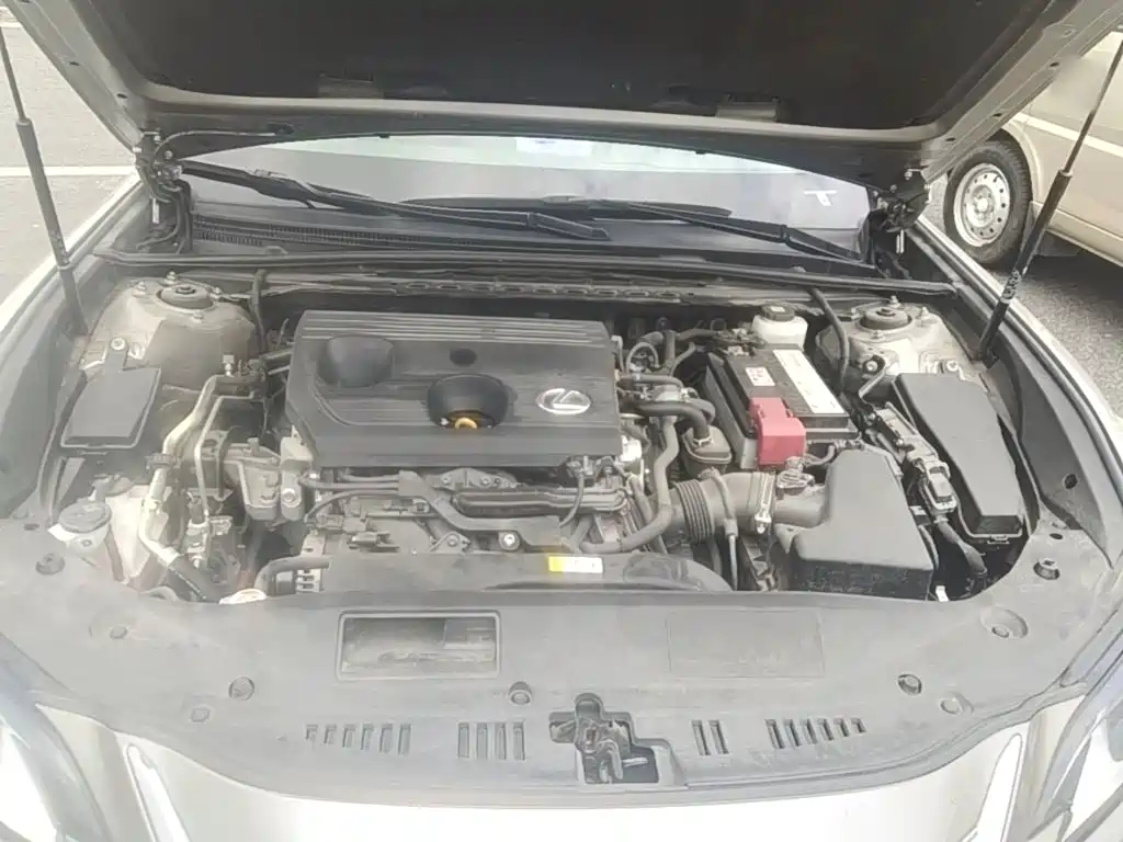 Lexus ES — миниатюра 15