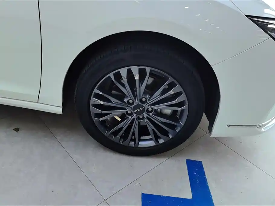 Dongfeng Aeolus Yixuan Max MAX 2021