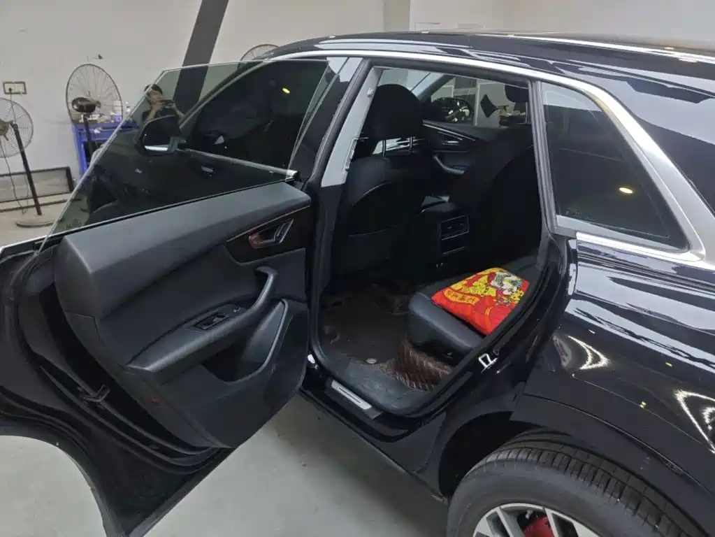 Audi Q8 — миниатюра 5