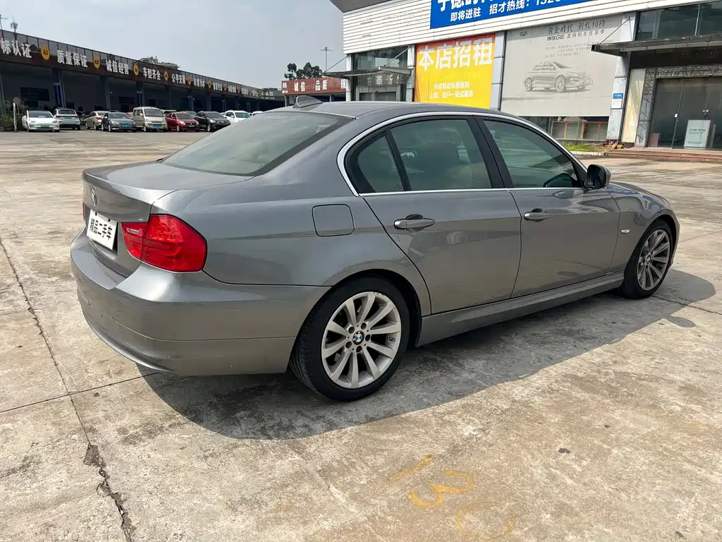 BMW 3 Series — миниатюра 5