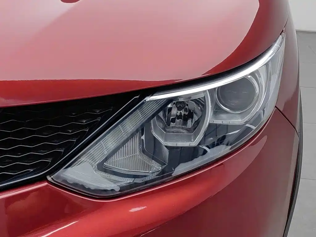Nissan Qashqai — миниатюра 7