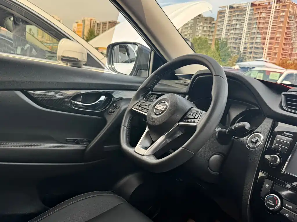 Nissan X-Trail — миниатюра 12