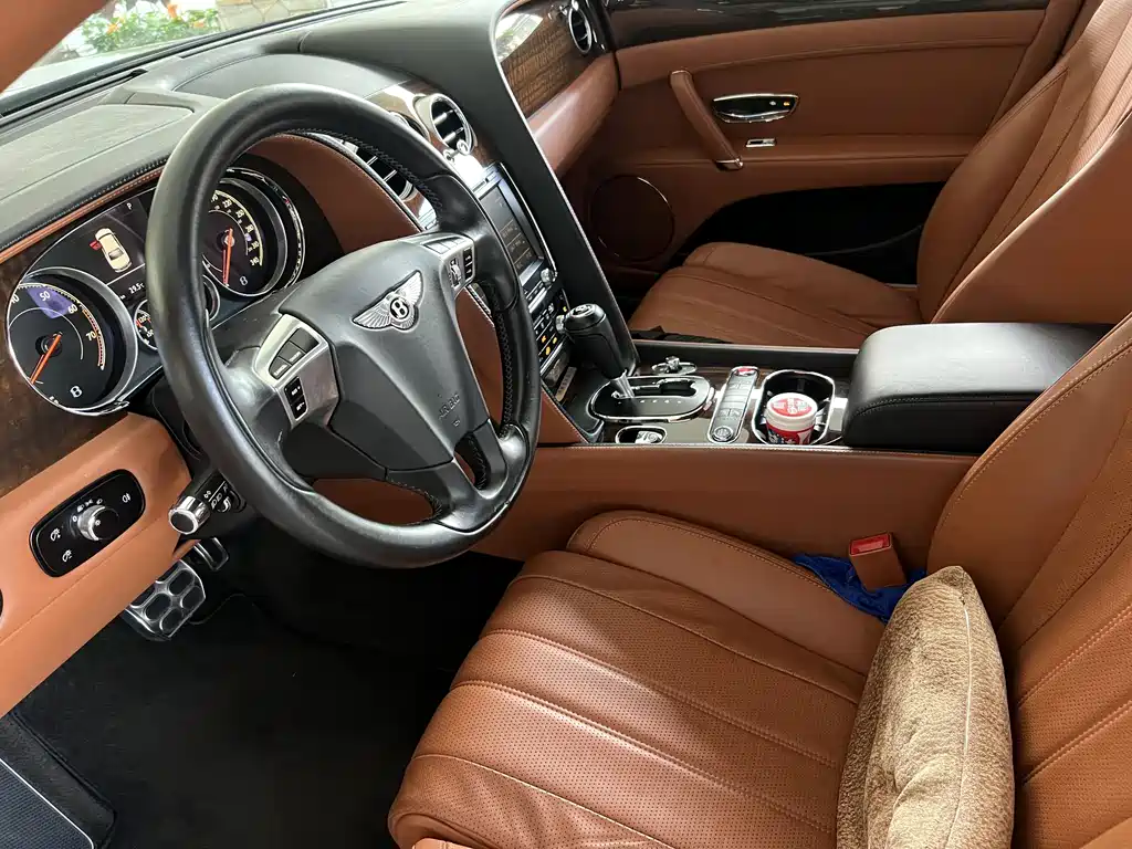 Bentley Flying Spur 2016 4.0T V8 Standard