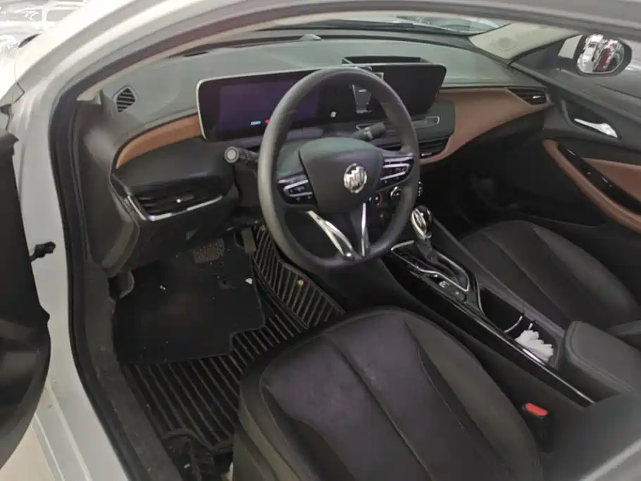 Buick Verano — миниатюра 12
