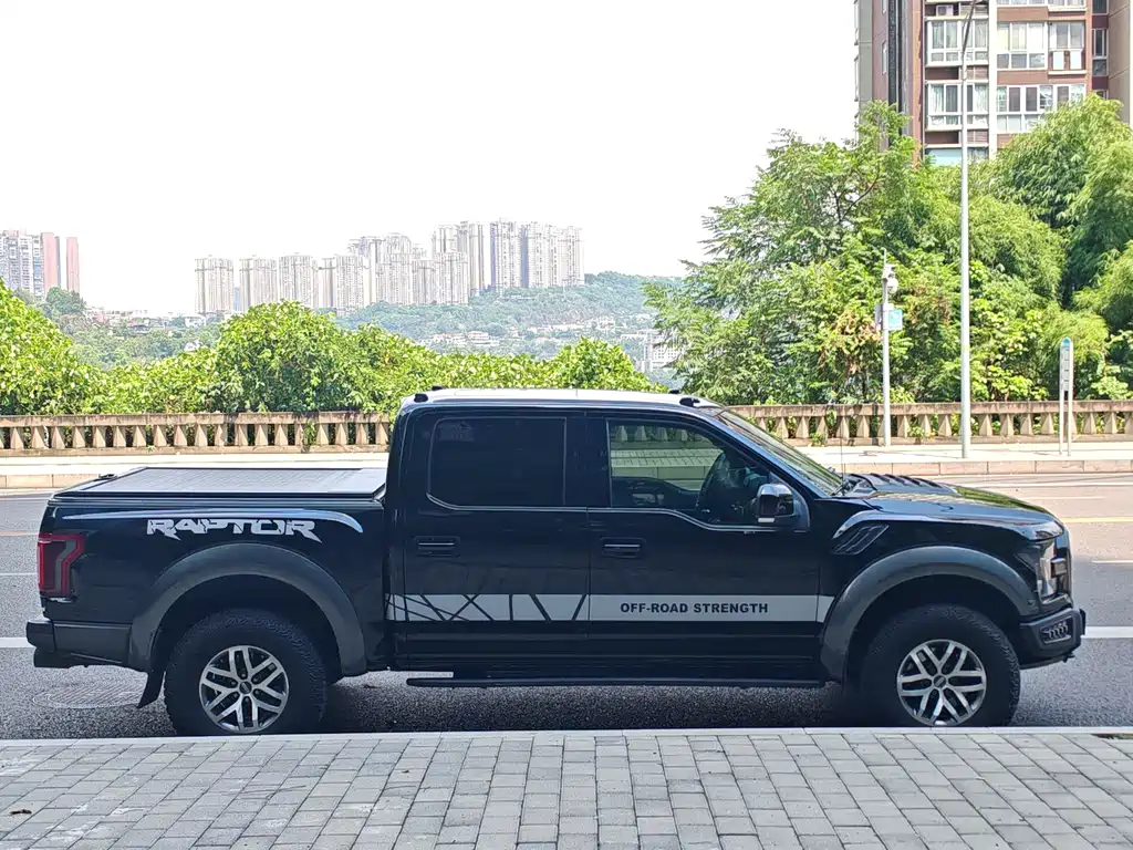 Ford F-150 Raptor — миниатюра 4