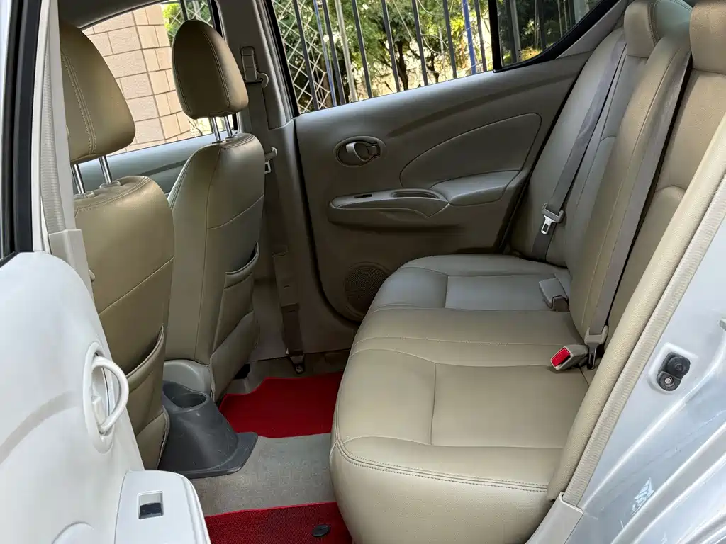 Nissan Sunny — миниатюра 9