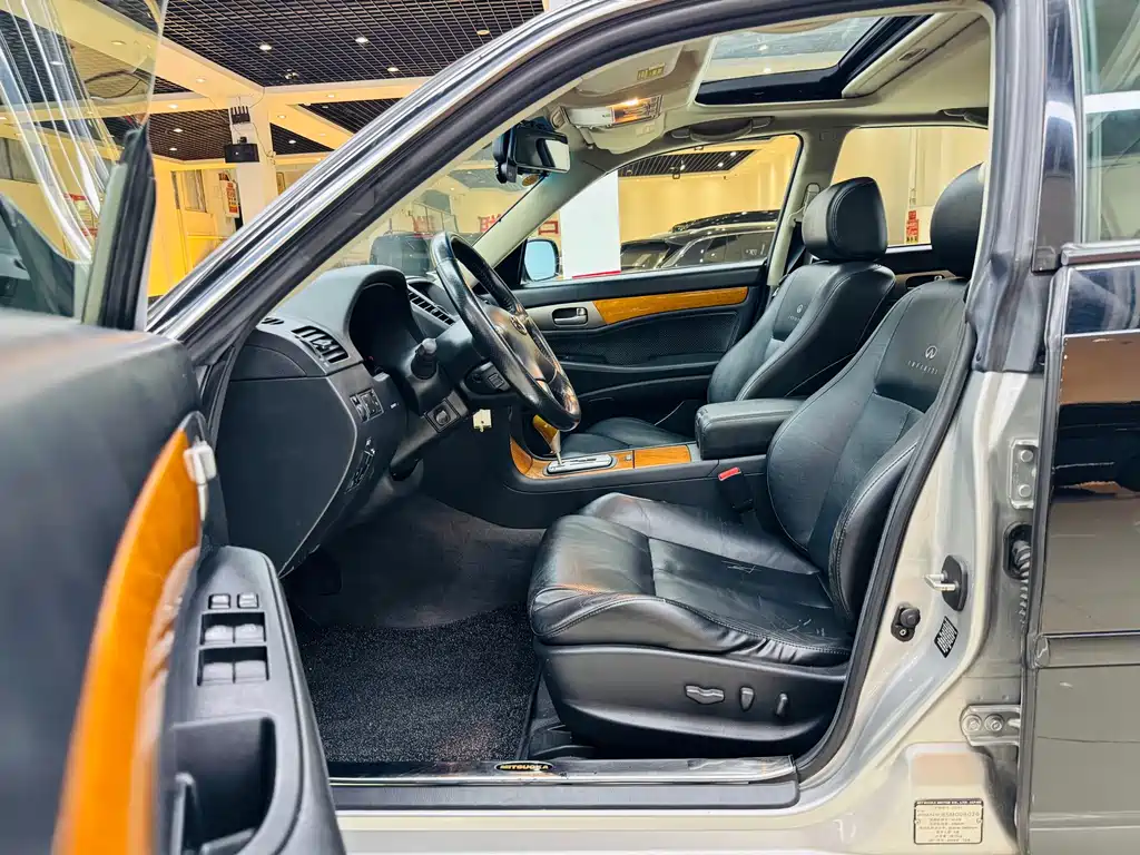 Mitsuoka Jia Lu — миниатюра 7