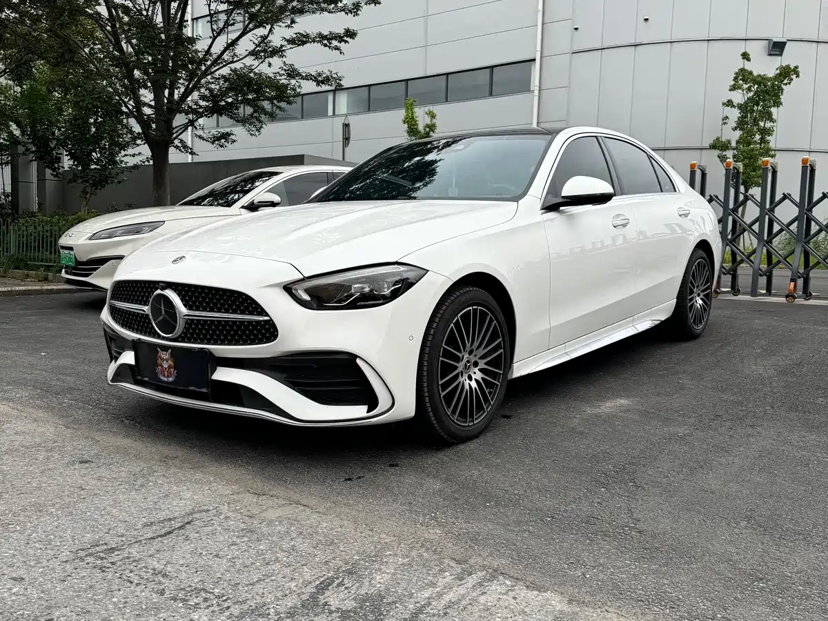 奔驰C级 2024款 C 260 L 运动版 2024