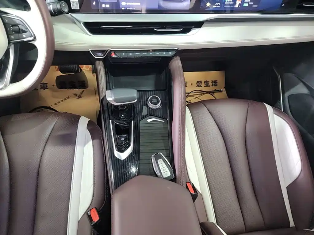 Geely Xingyue L — миниатюра 14