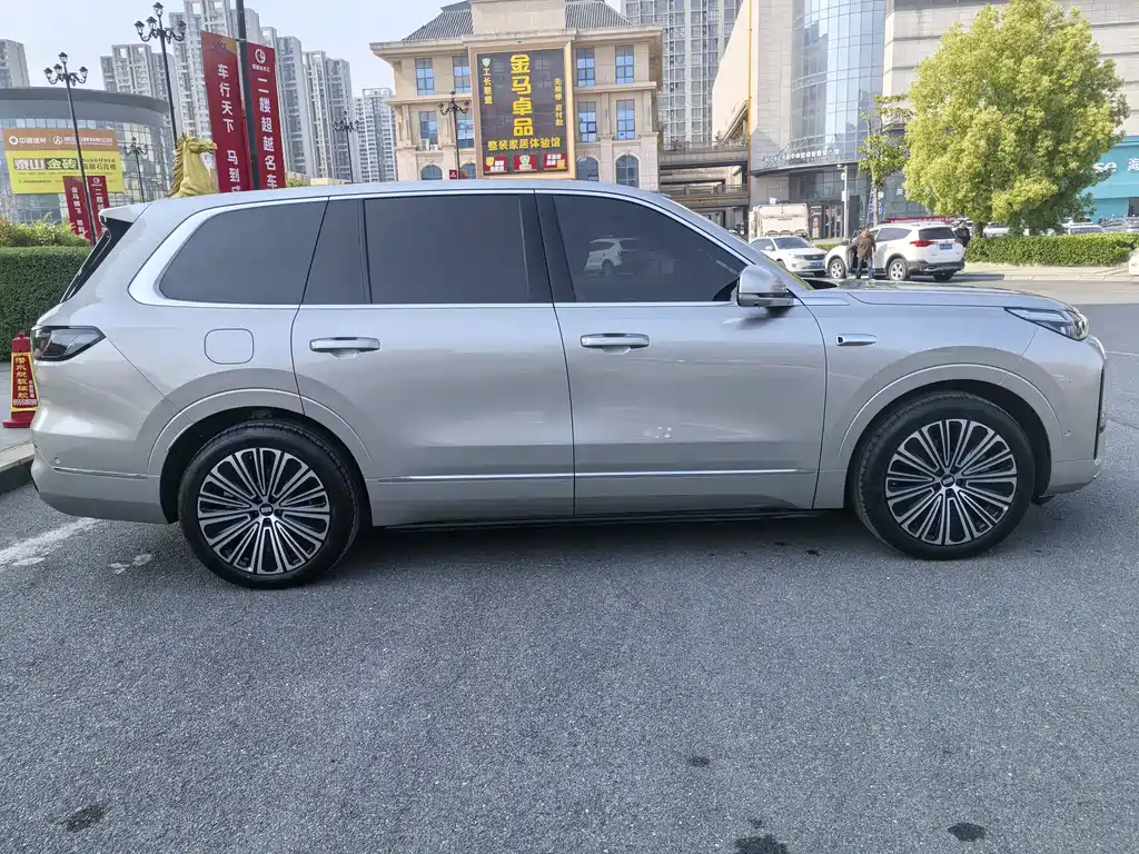 Geely Galaxy Galaxy M9 M9 2025 210km