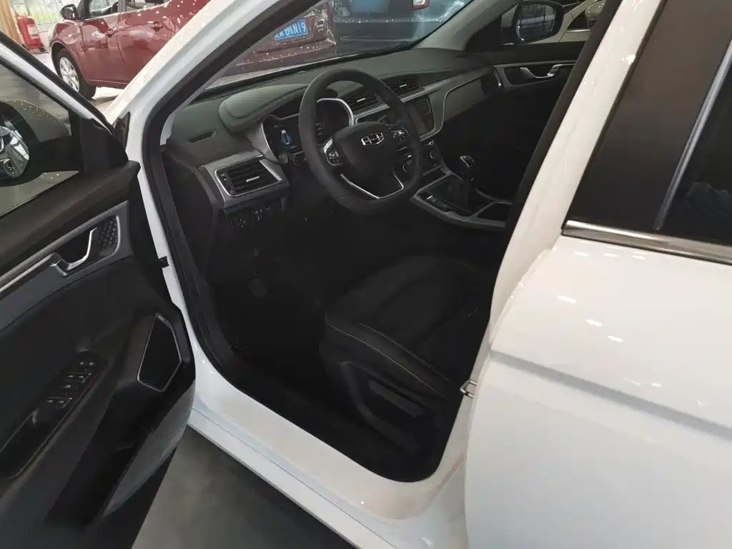 Geely Emgrand GL — миниатюра 15