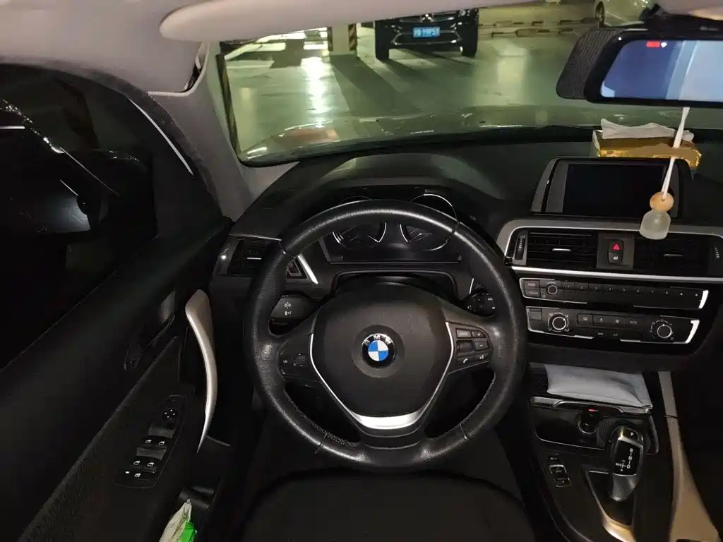 BMW 1 Series (Import) — миниатюра 3