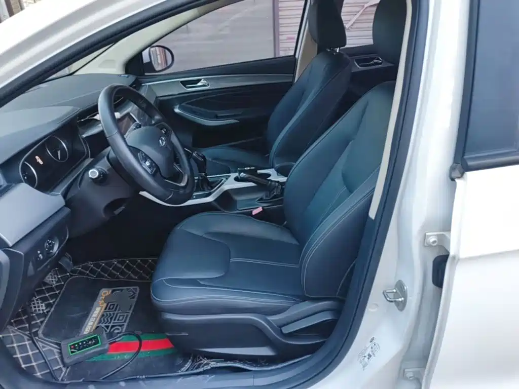 Chery Arrizo 5 — миниатюра 15