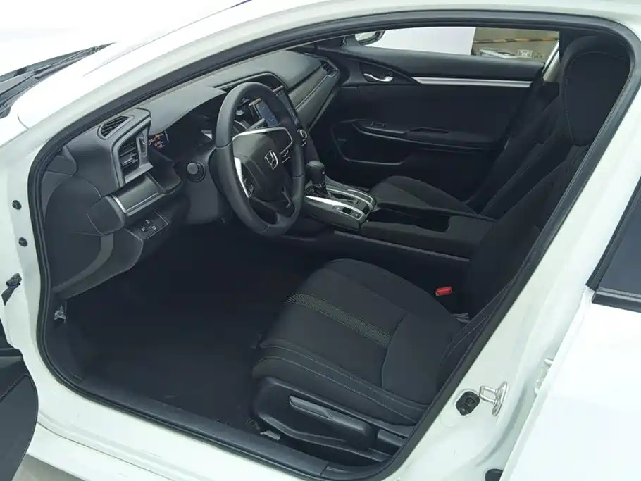 Honda Civic — миниатюра 9