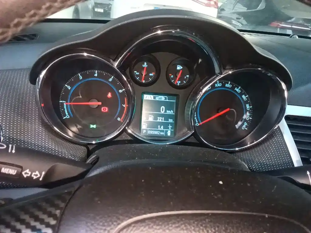 Chevrolet Cruze — миниатюра 12