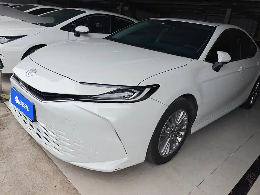 Toyota Camry 2024