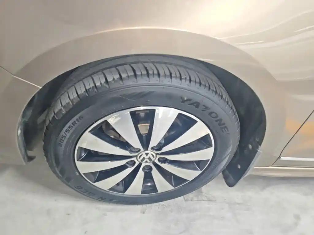 Volkswagen Sagitar — миниатюра 23