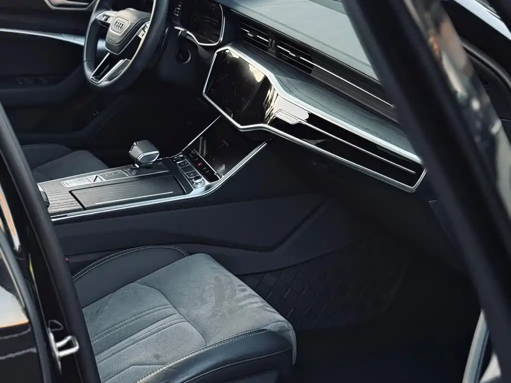 Audi A6L — миниатюра 5