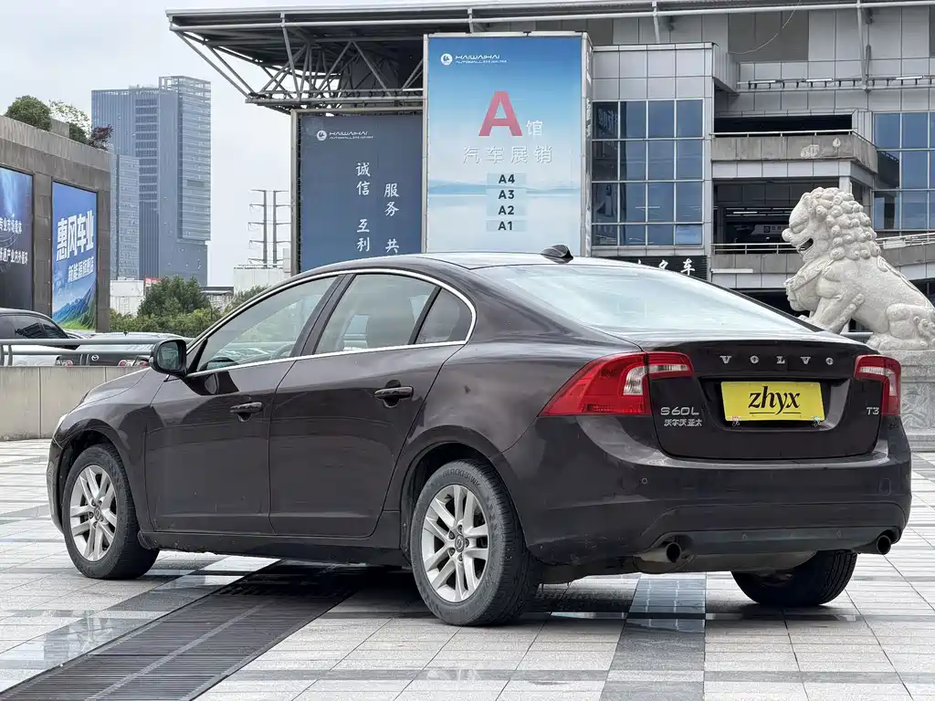 Volvo S60 — миниатюра 7