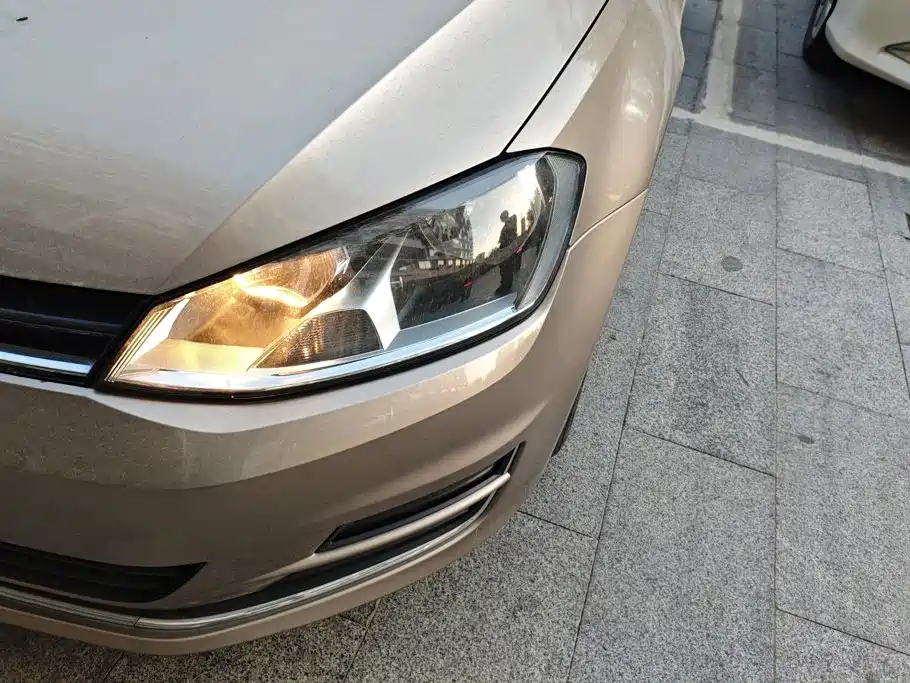 Volkswagen Golf — миниатюра 5