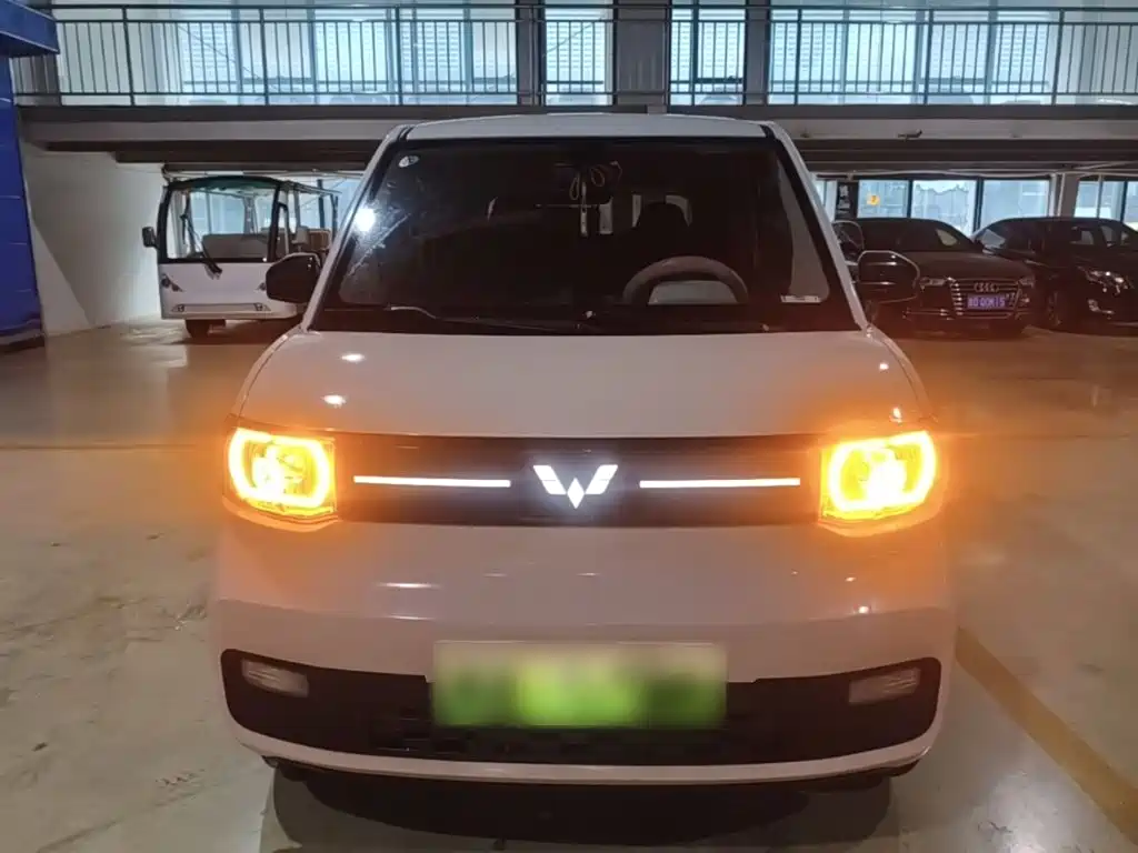Wuling MINIEV — миниатюра 3