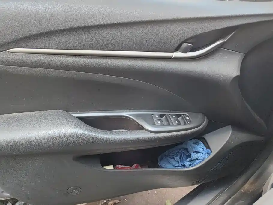 Buick Excelle — миниатюра 7