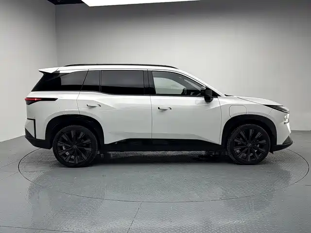Toyota bZ3X — миниатюра 4