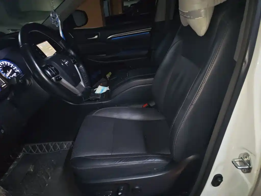 Toyota Highlander — миниатюра 11
