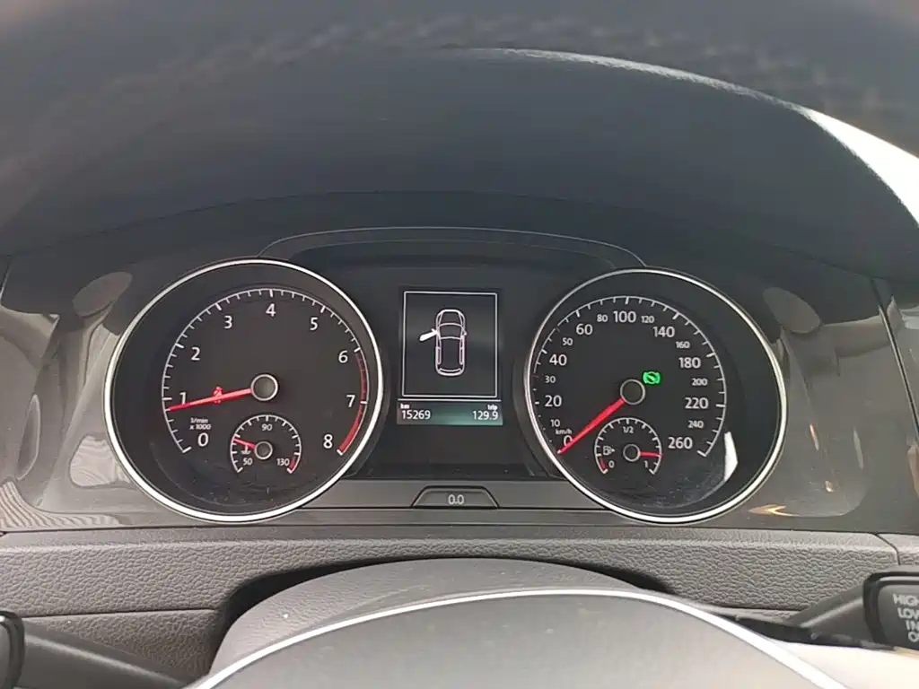 Volkswagen Golf — миниатюра 12