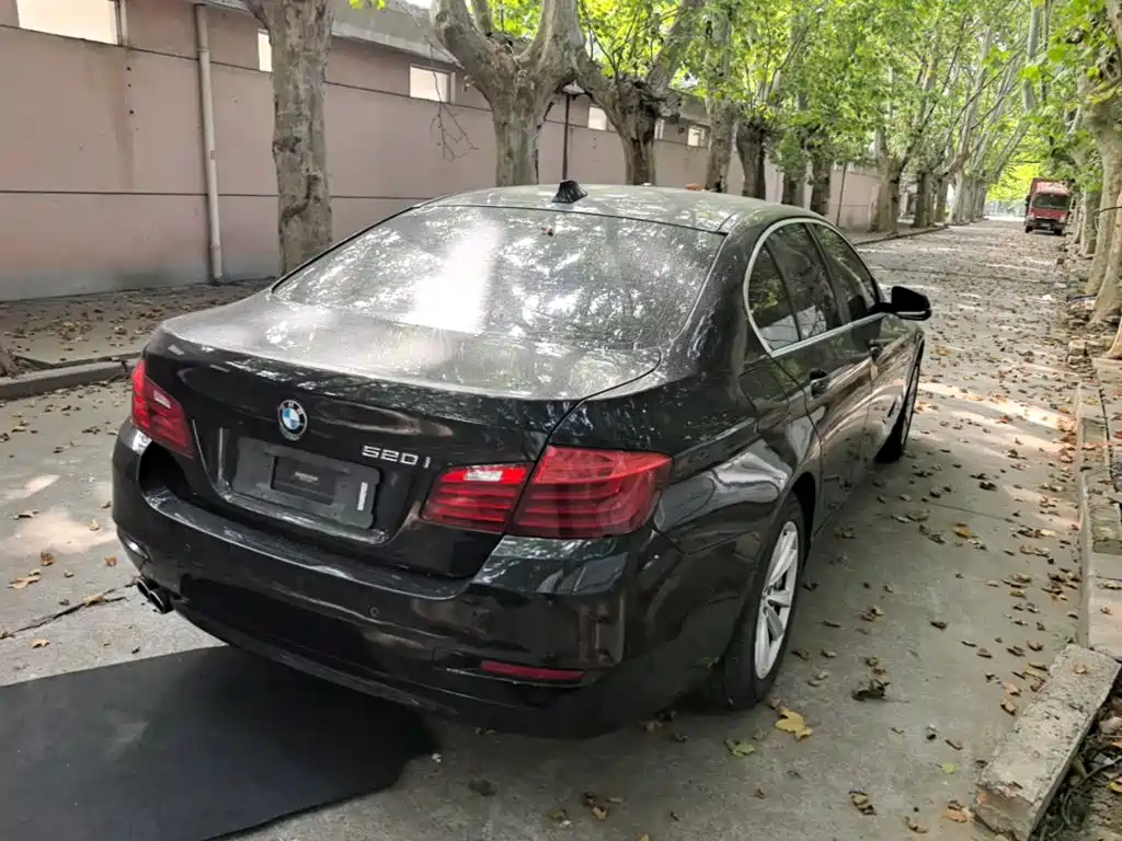 BMW 5 Series (Import) — миниатюра 7