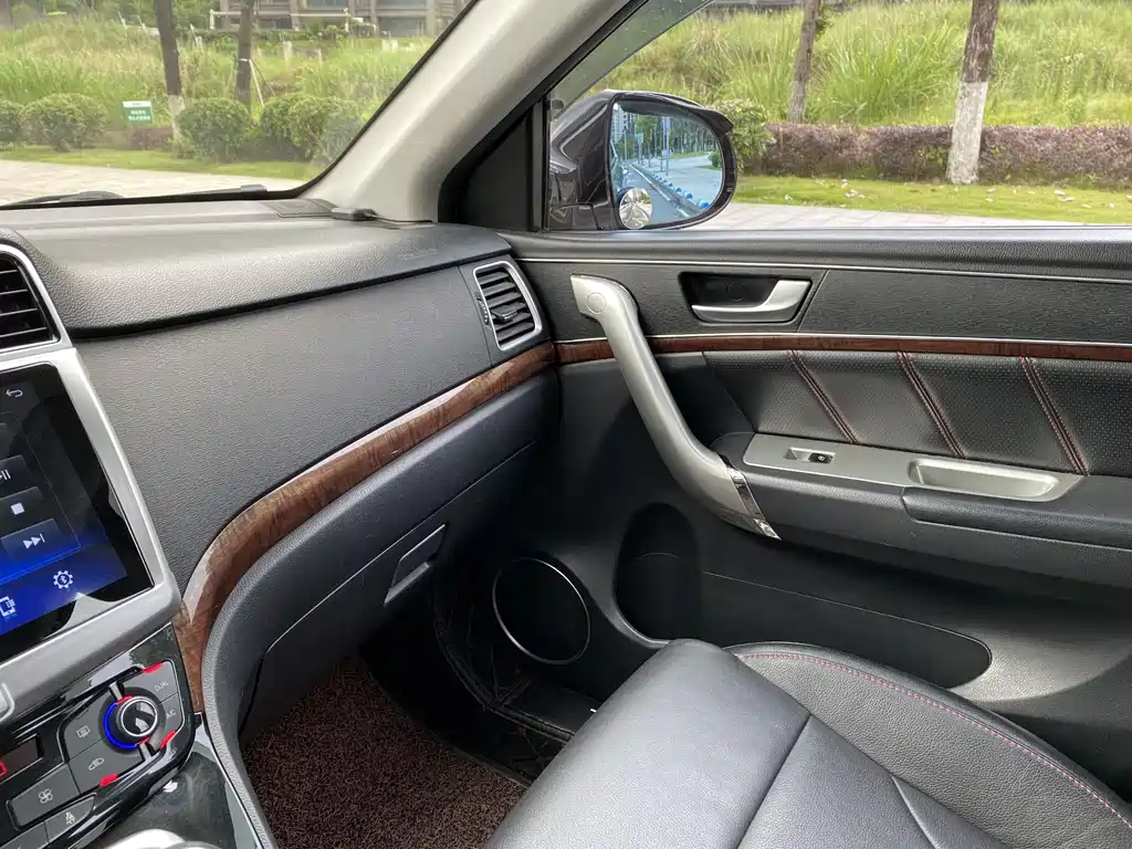 Haval H6 2014 Sport 1.5T MT Elite