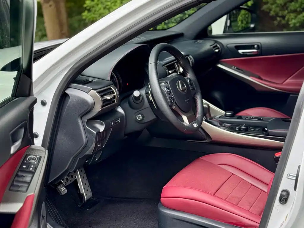 Lexus IS 2013 250 F SPORT