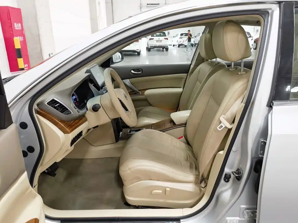 Nissan Teana — миниатюра 10