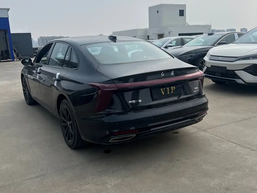 Hongqi Hongqi H5 — миниатюра 16