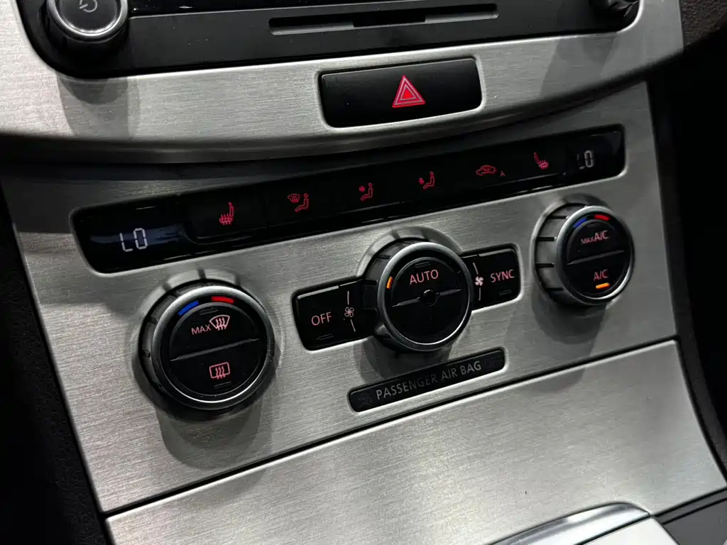 Volkswagen Magotan (Import) — миниатюра 8