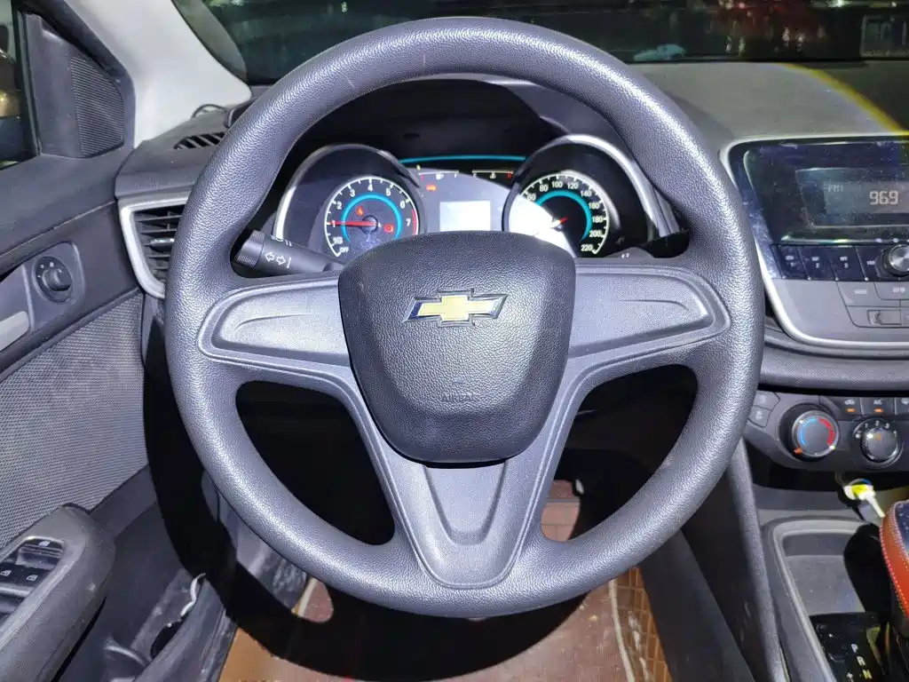 Chevrolet Cavalier — миниатюра 11