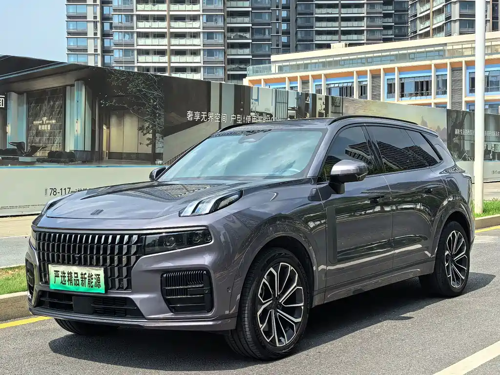 Lynk & Co 09 EM-P